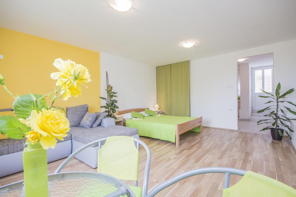 Pula Istria Apartments Экстерьер фото